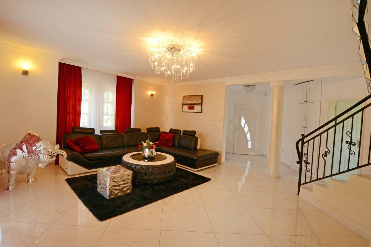 Villa Zare Пореч Екстериор снимка