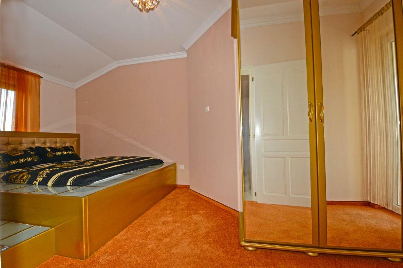 Villa Zare Пореч Екстериор снимка