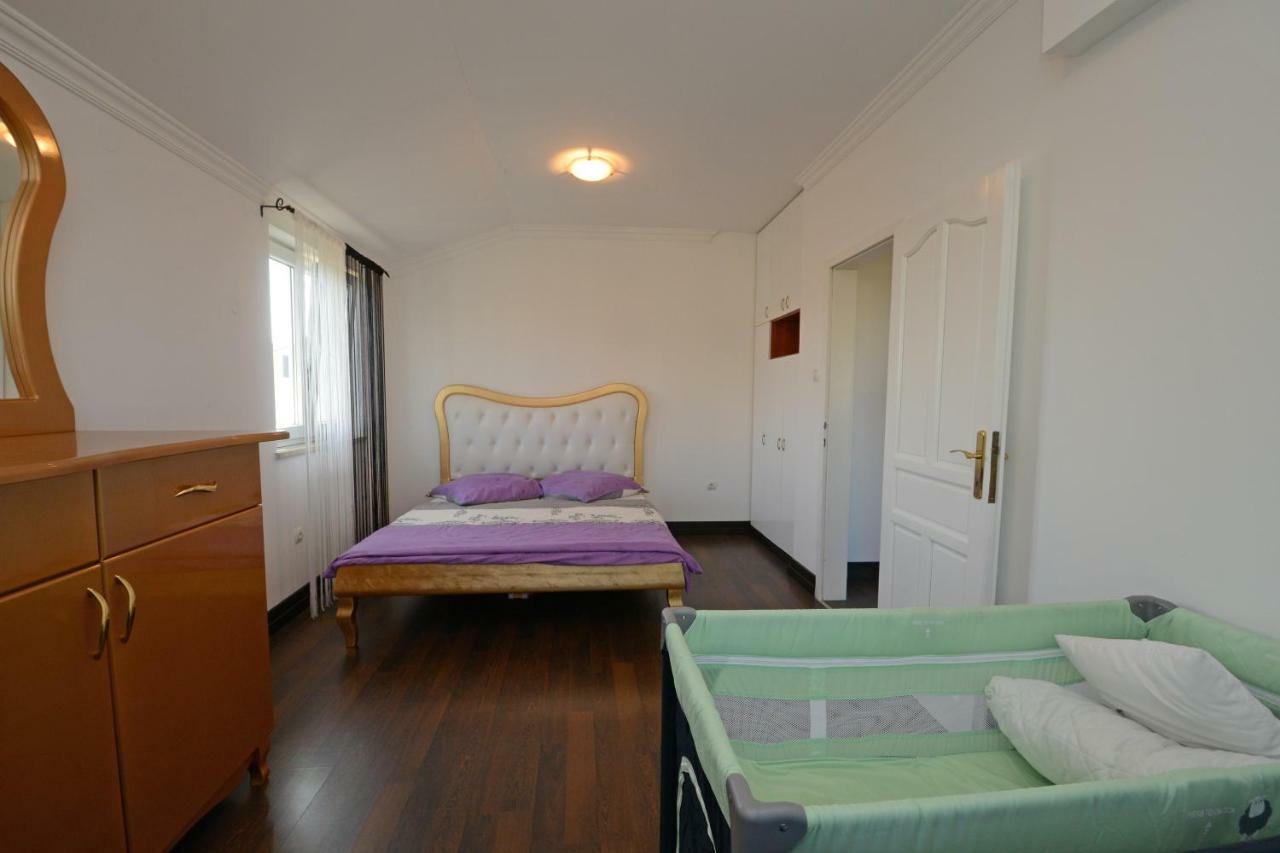 Villa Zare Пореч Екстериор снимка