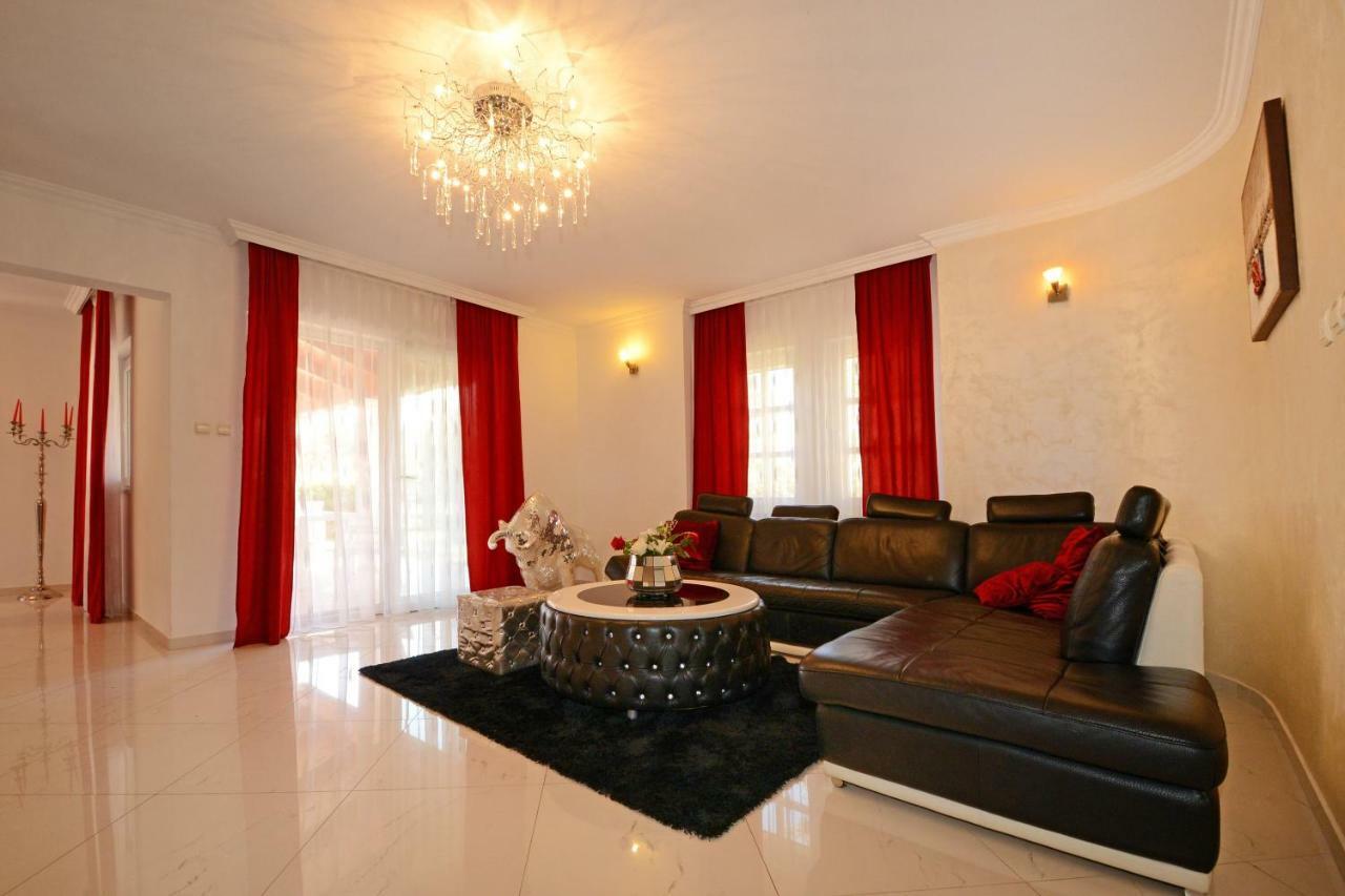 Villa Zare Пореч Екстериор снимка